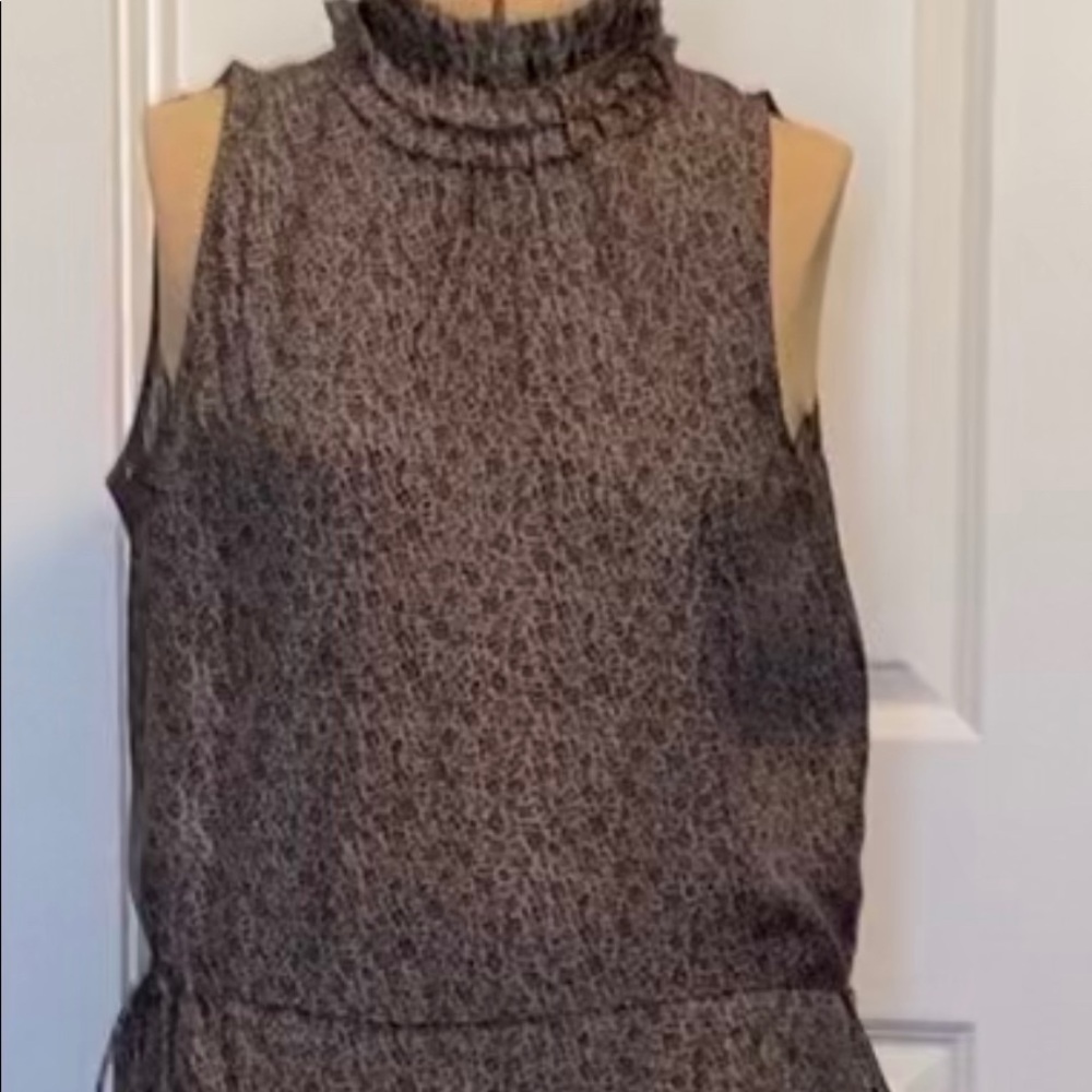 GAP Sleeveless Blouse
